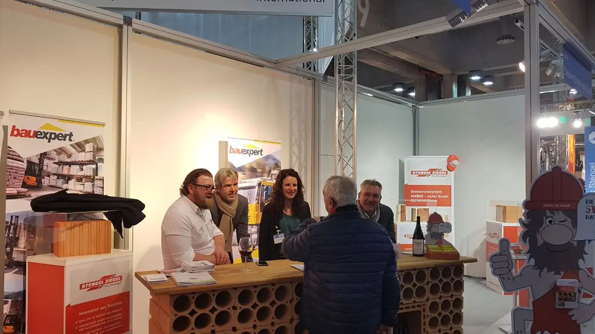 aufklaeren-der-kunden-ueber-unsere-produkte